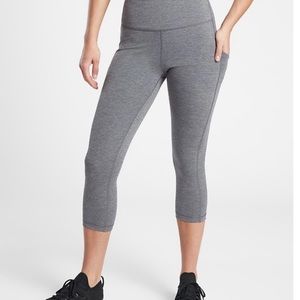 Athleta ultimate stash pocket Capri heather grey
